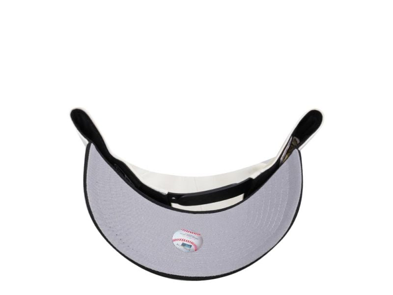 Chicago | Urban Script – אדום בוהק