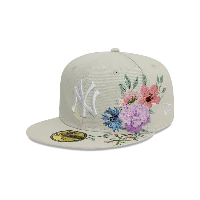 כובע 59FIFTY – Yankees | אסתטיקת פרחים בייז' (Fitted)