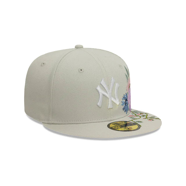 כובע 59FIFTY – Yankees | אסתטיקת פרחים בייז' (Fitted)